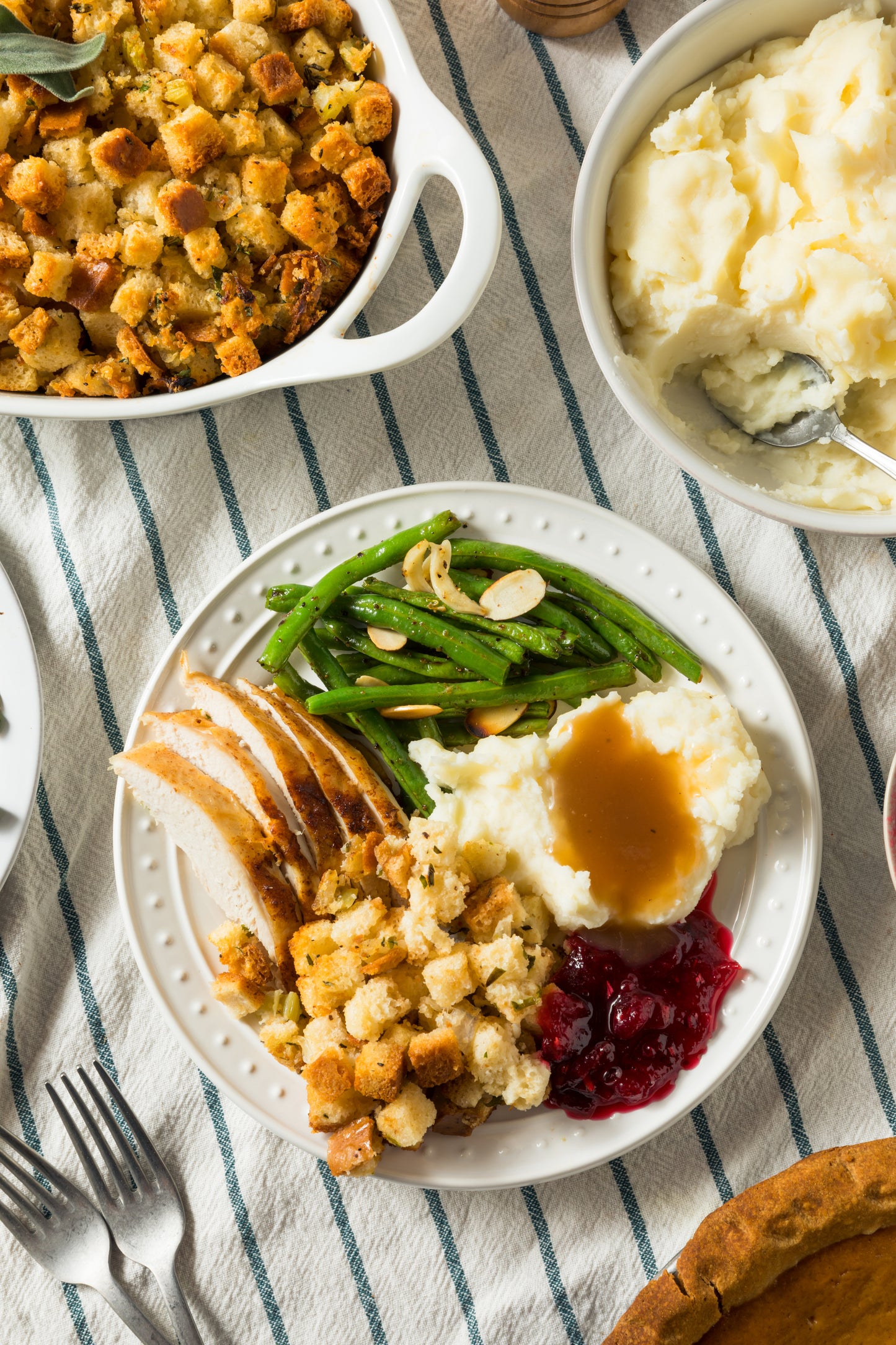 2026 Heat and Eat Holiday Meals from the BriarPatch Deli